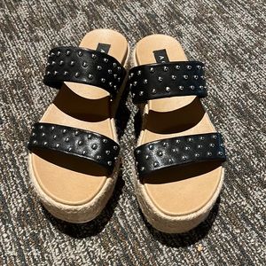 LEATHER PLATFORM SANDALS